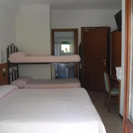 Ferrara Отель 2*